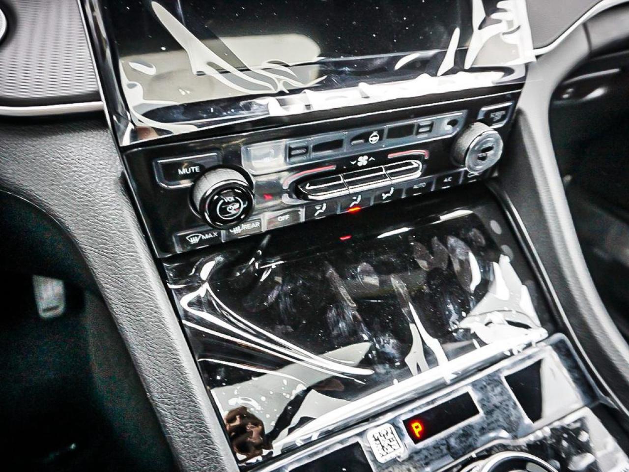 2025 Jeep Grand Cherokee  Photo