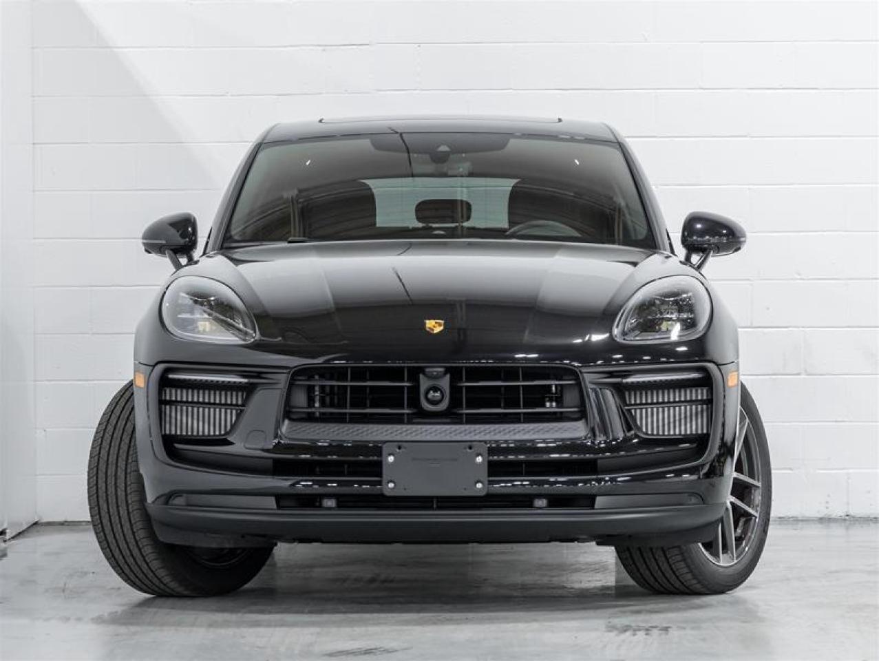 2026 Porsche Macan  Photo