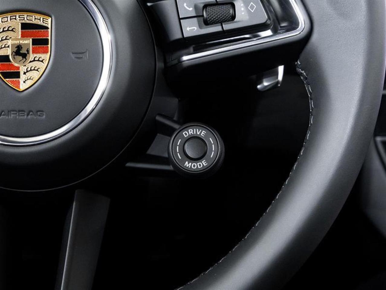 2026 Porsche Macan  Photo