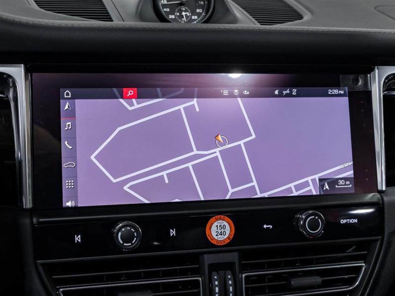 2026 Porsche Macan  Photo