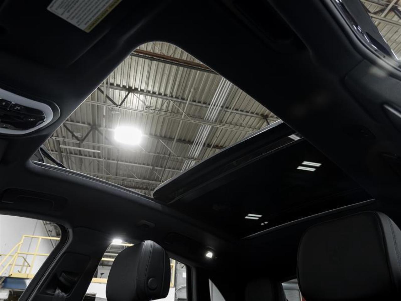 2026 Porsche Macan  Photo