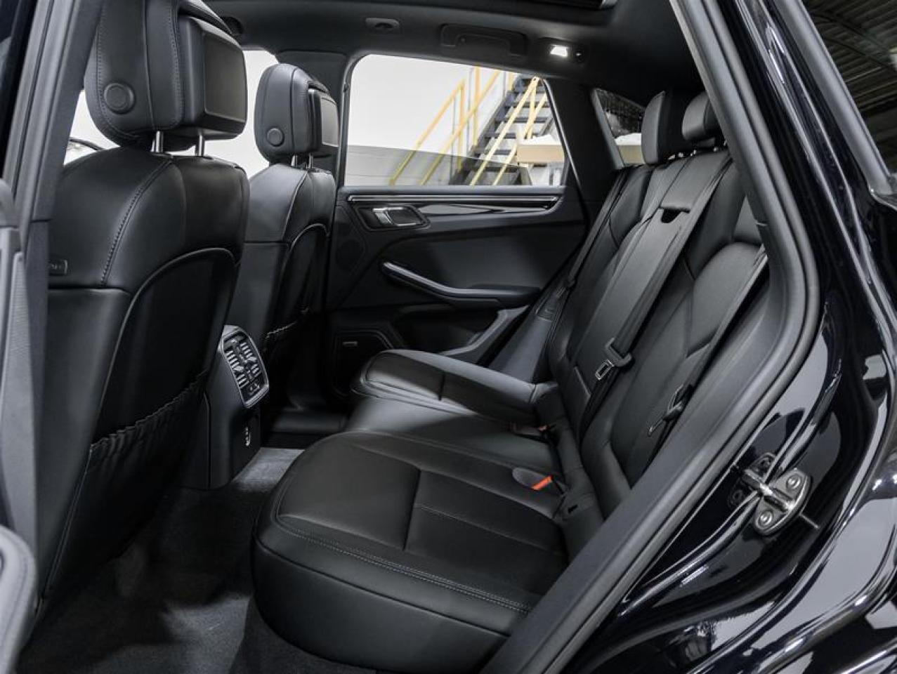 2026 Porsche Macan  Photo