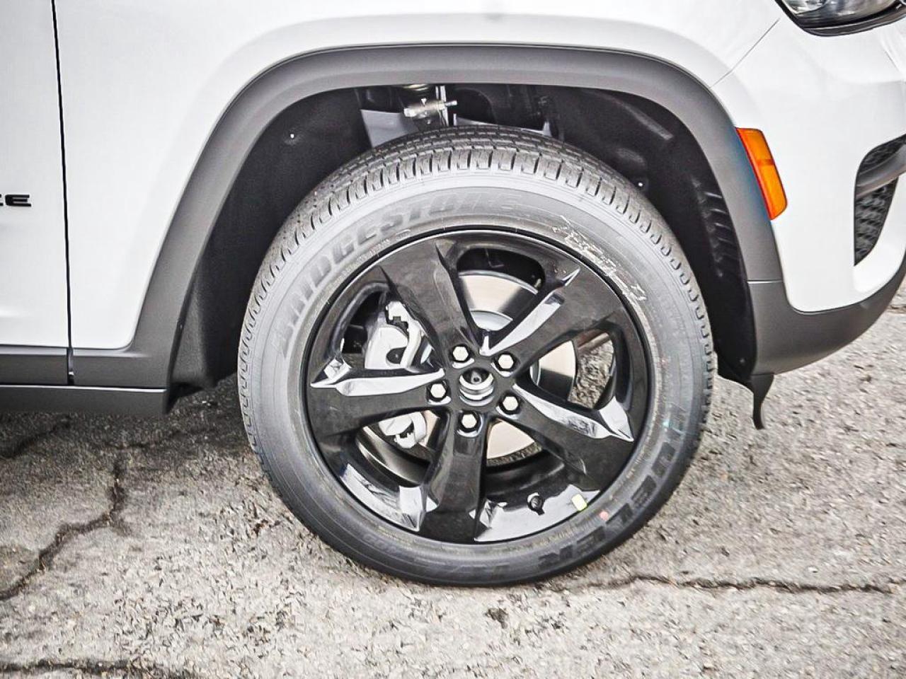 2025 Jeep Grand Cherokee  Photo