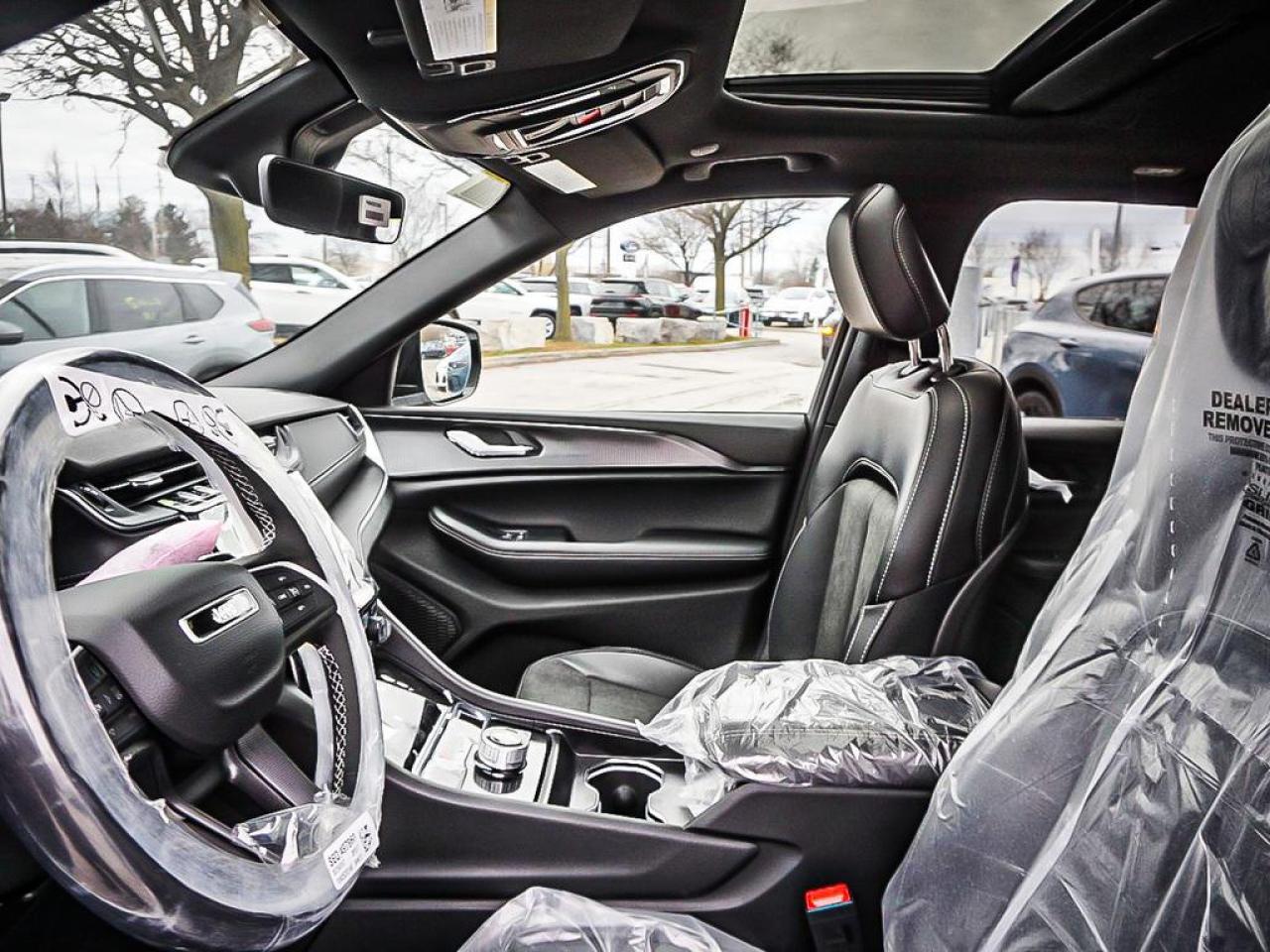 2025 Jeep Grand Cherokee  Photo