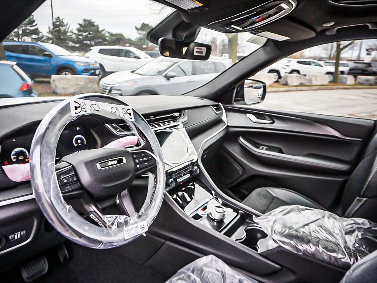 2025 Jeep Grand Cherokee  Photo