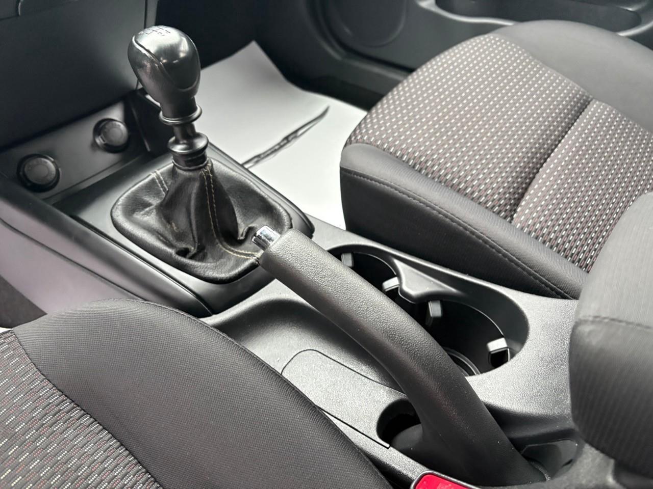 2012 Hyundai Elantra Touring GL 4dr Hatchback Photo