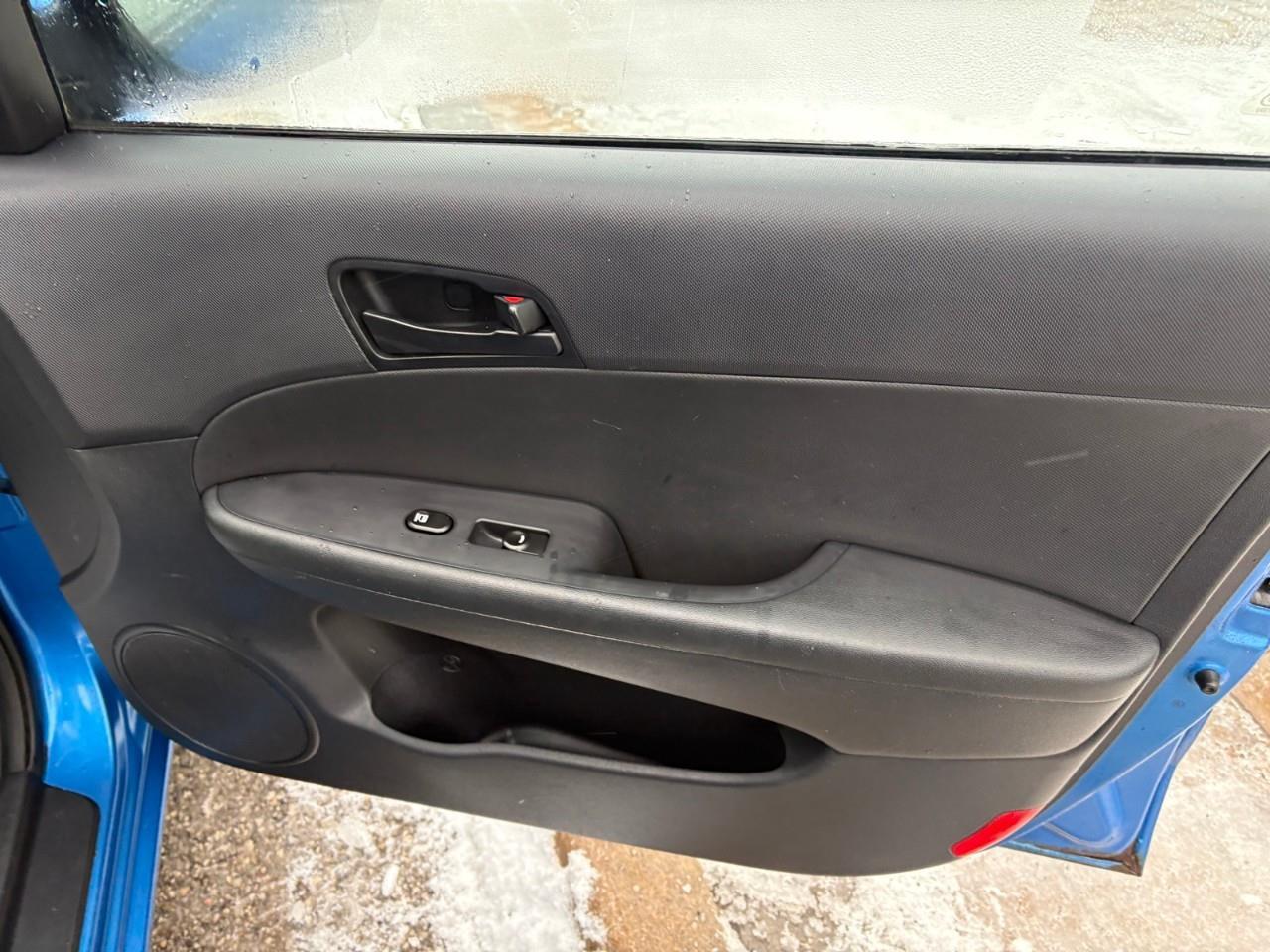 2012 Hyundai Elantra Touring GL 4dr Hatchback Photo