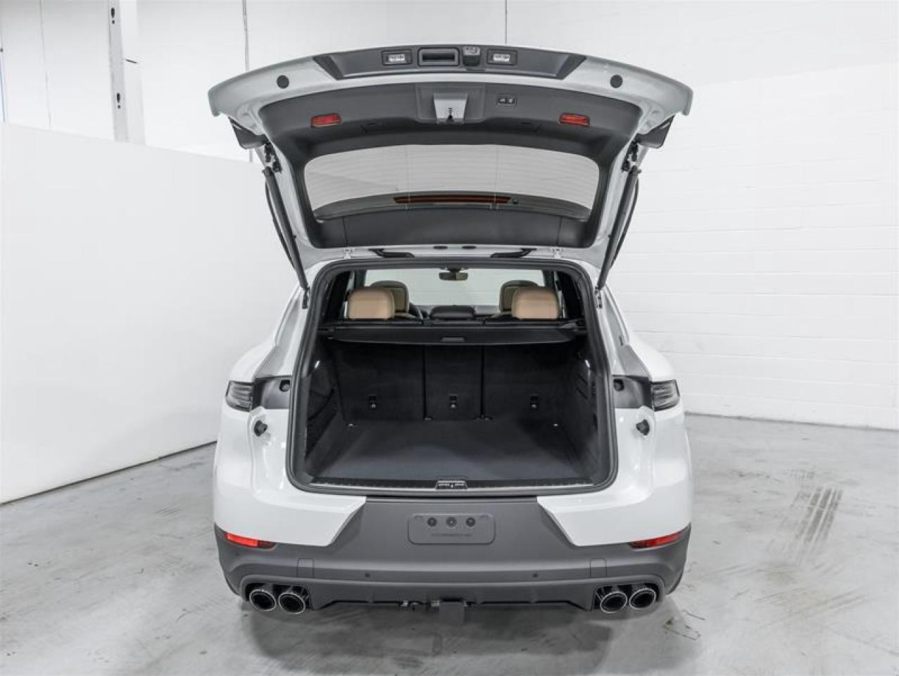 2026 Porsche Cayenne  Photo