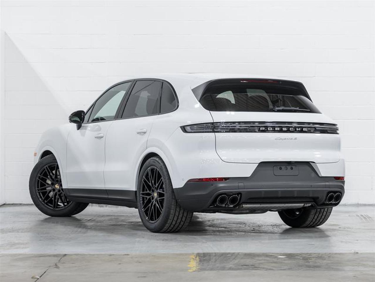 2026 Porsche Cayenne  Photo