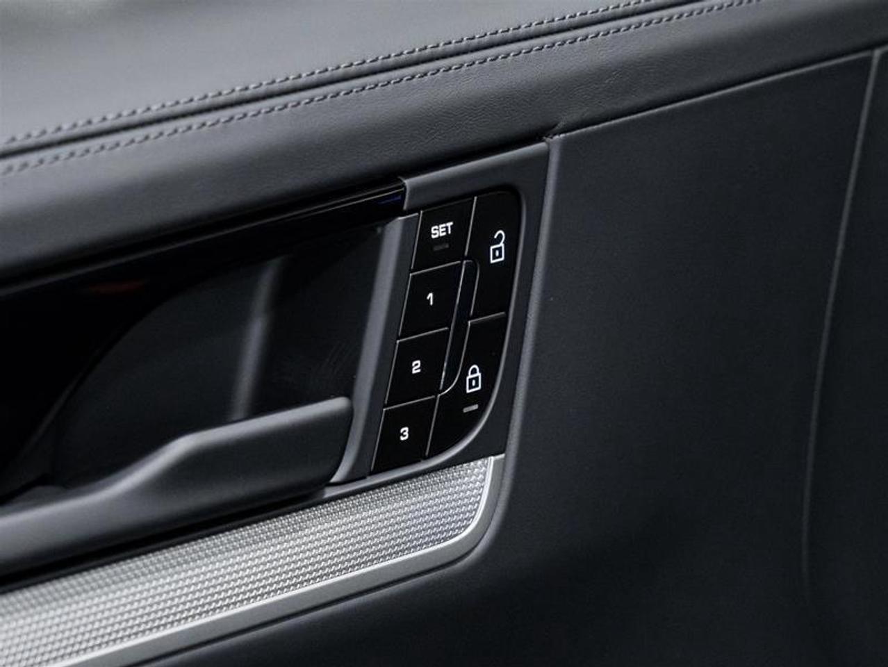 2026 Porsche Cayenne  Photo