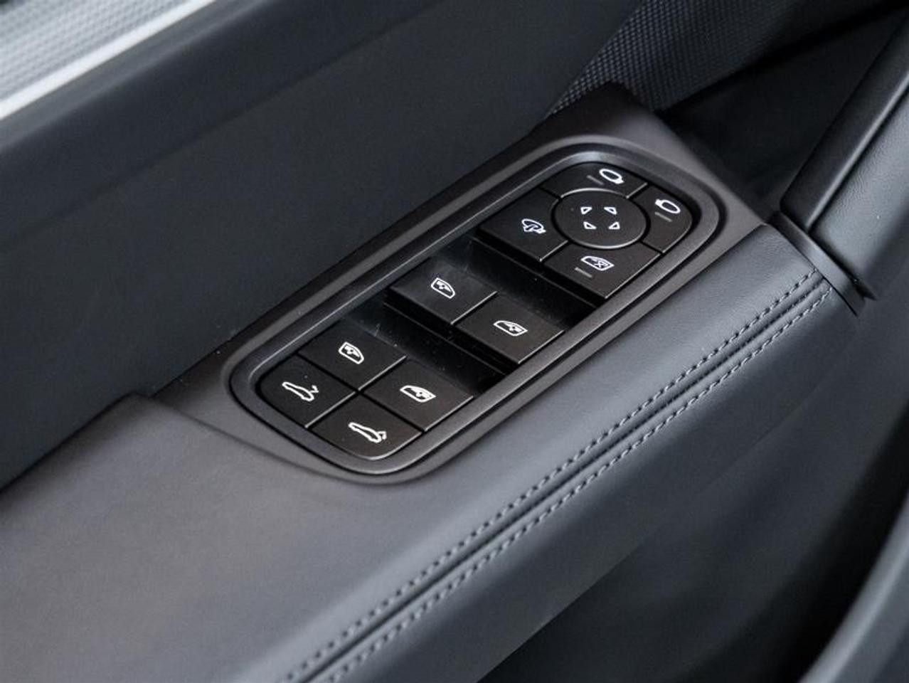 2026 Porsche Cayenne  Photo
