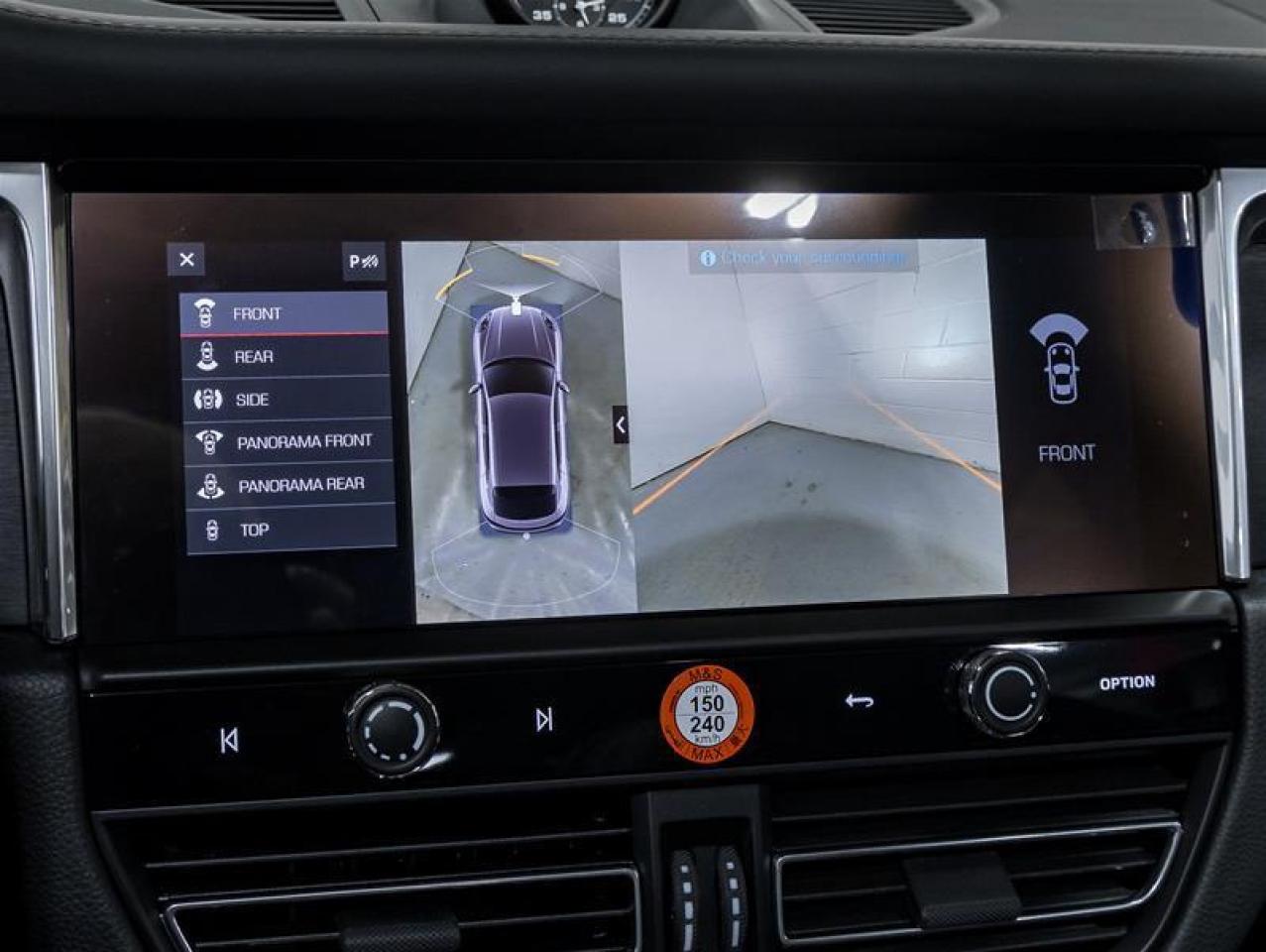 2026 Porsche Macan  Photo