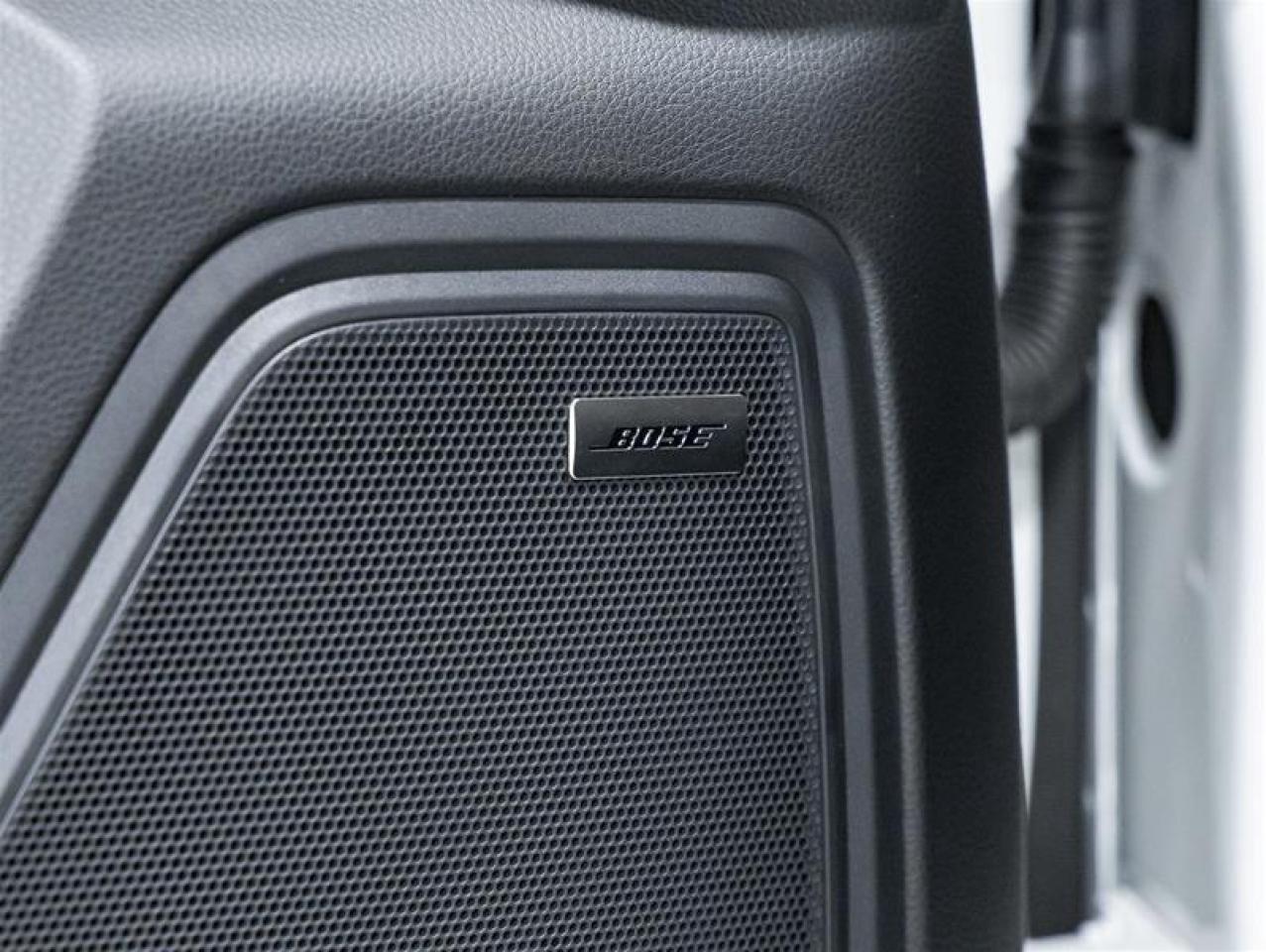 2026 Porsche Macan  Photo