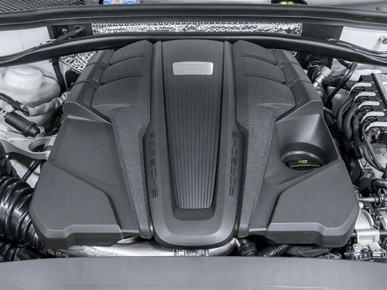 2026 Porsche Macan  Photo