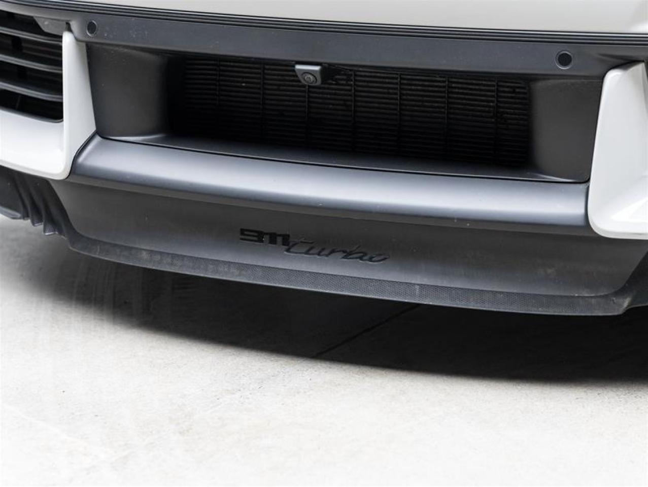 2022 Porsche 911  Photo2