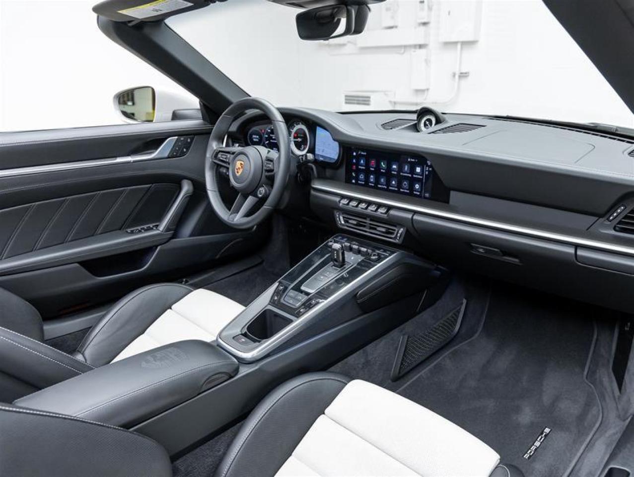 2022 Porsche 911  Photo