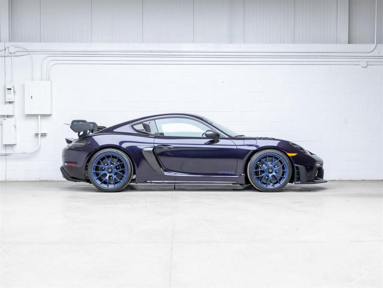 2025 Porsche 718 Cayman  Photo