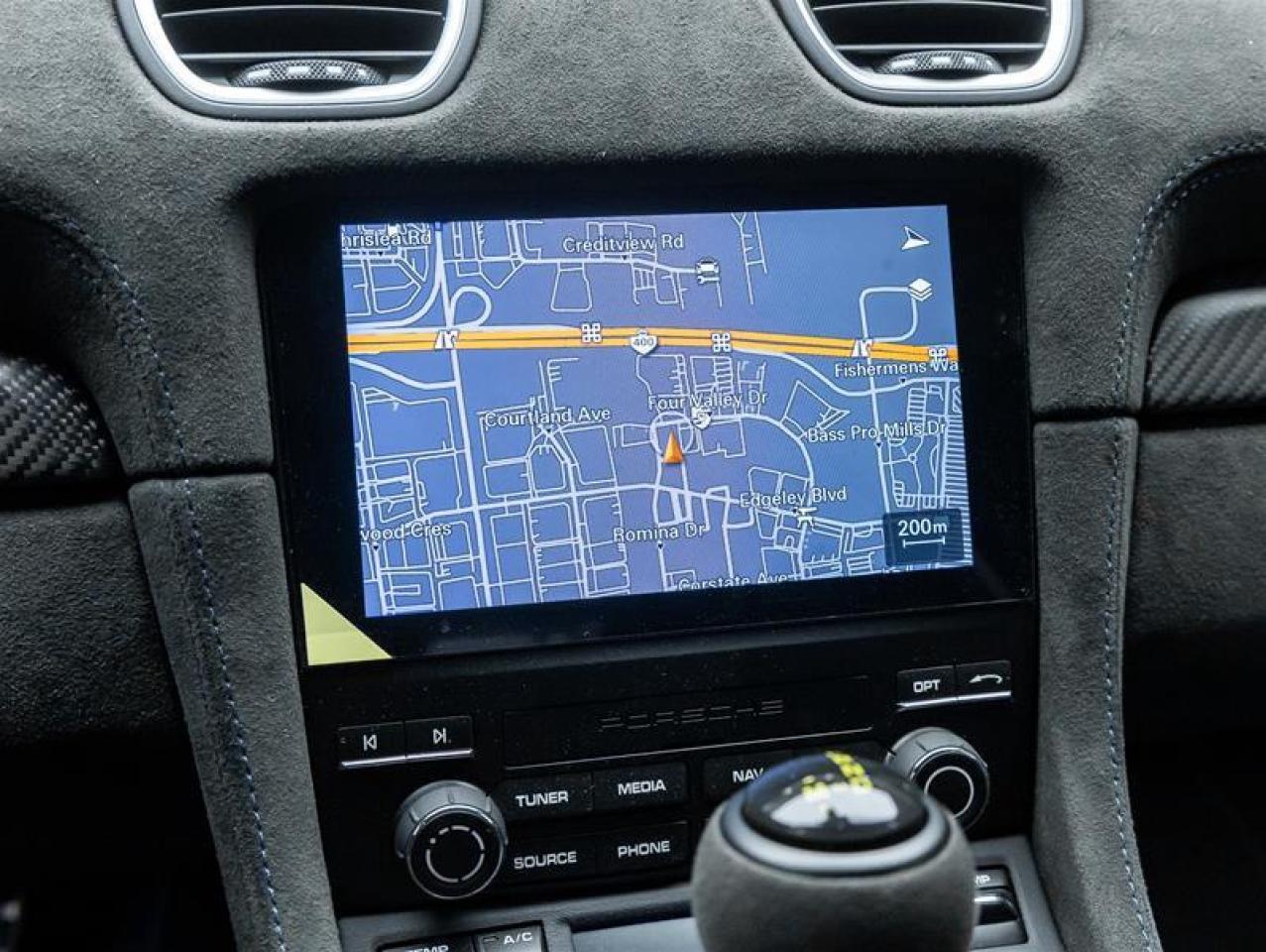 2025 Porsche 718 Cayman  Photo