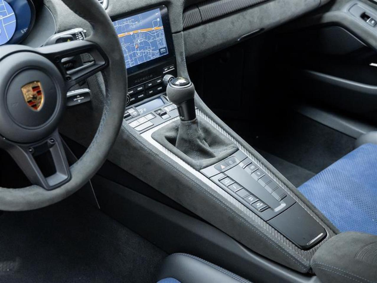 2025 Porsche 718 Cayman  Photo