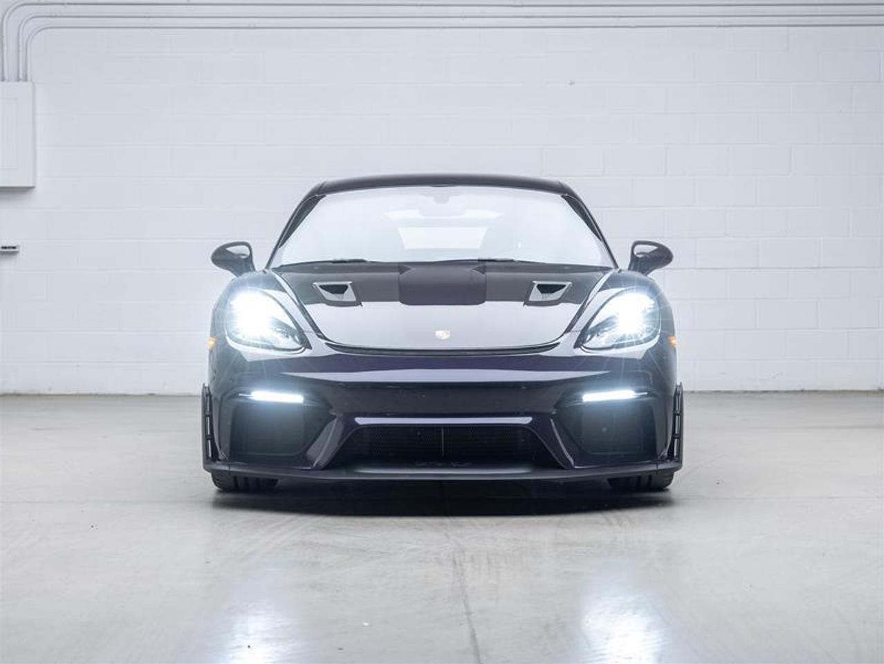 2025 Porsche 718 Cayman  Photo