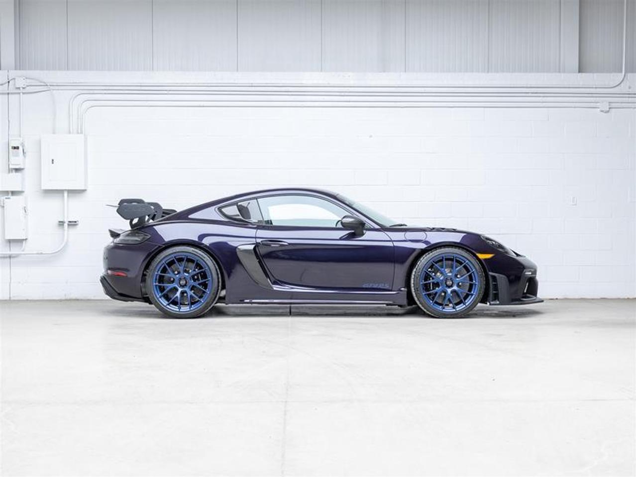 2025 Porsche 718 Cayman  Photo