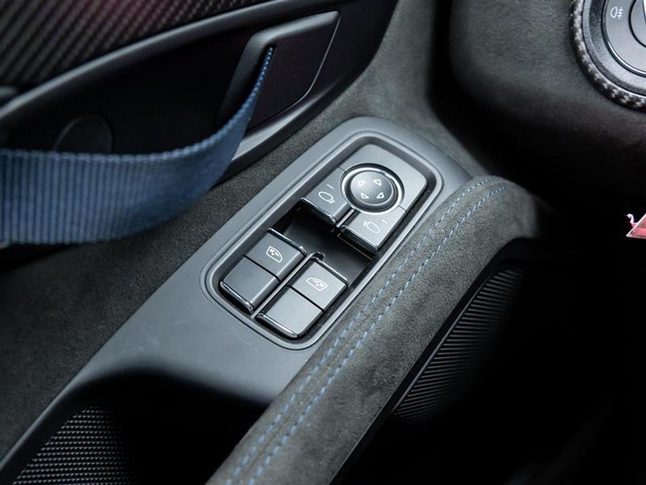2025 Porsche 718 Cayman  Photo
