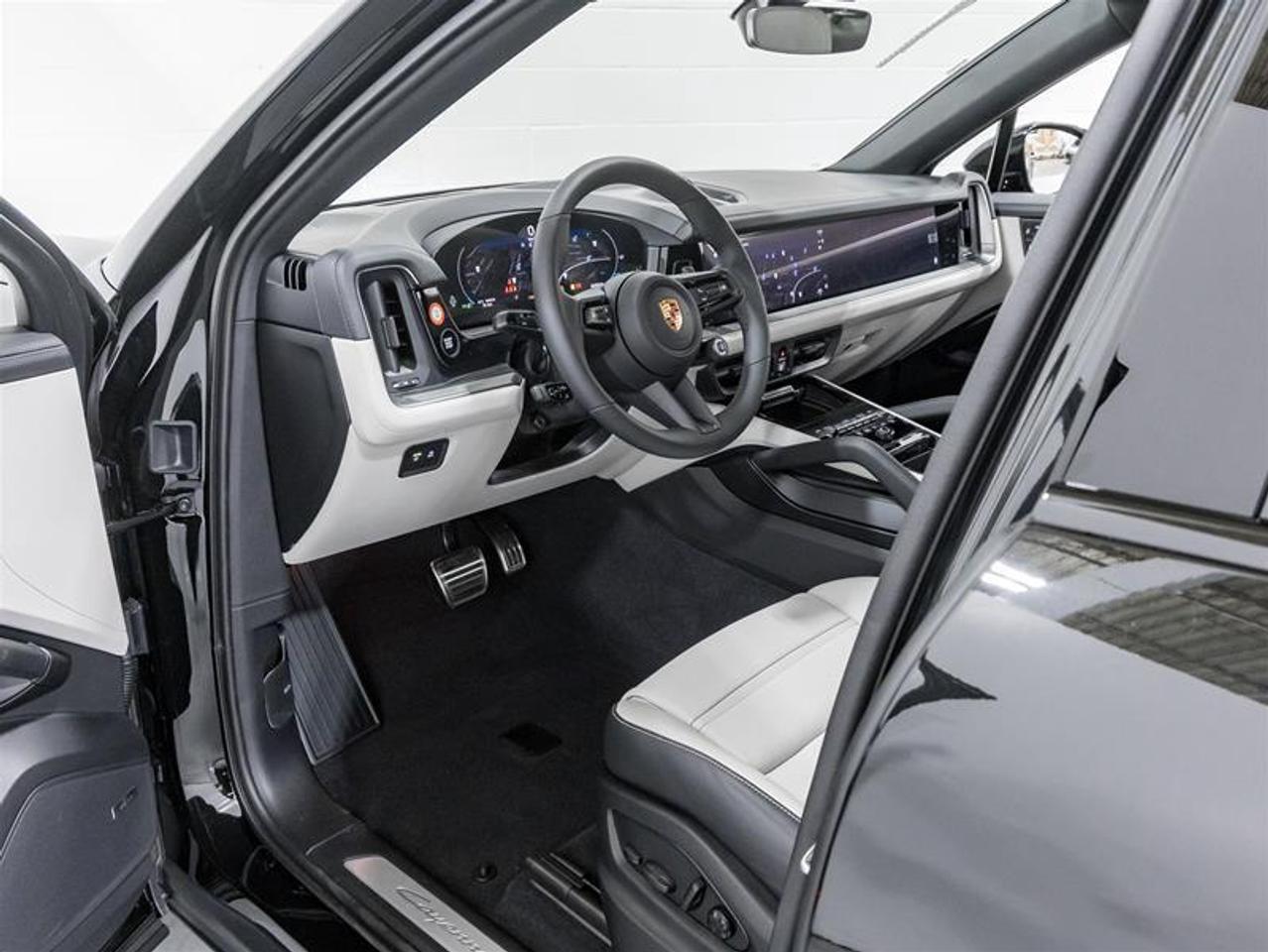 2026 Porsche Cayenne  Photo