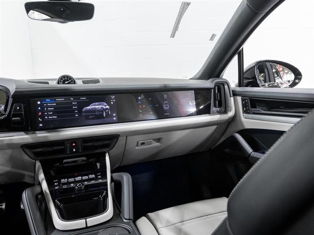 2026 Porsche Cayenne  Photo