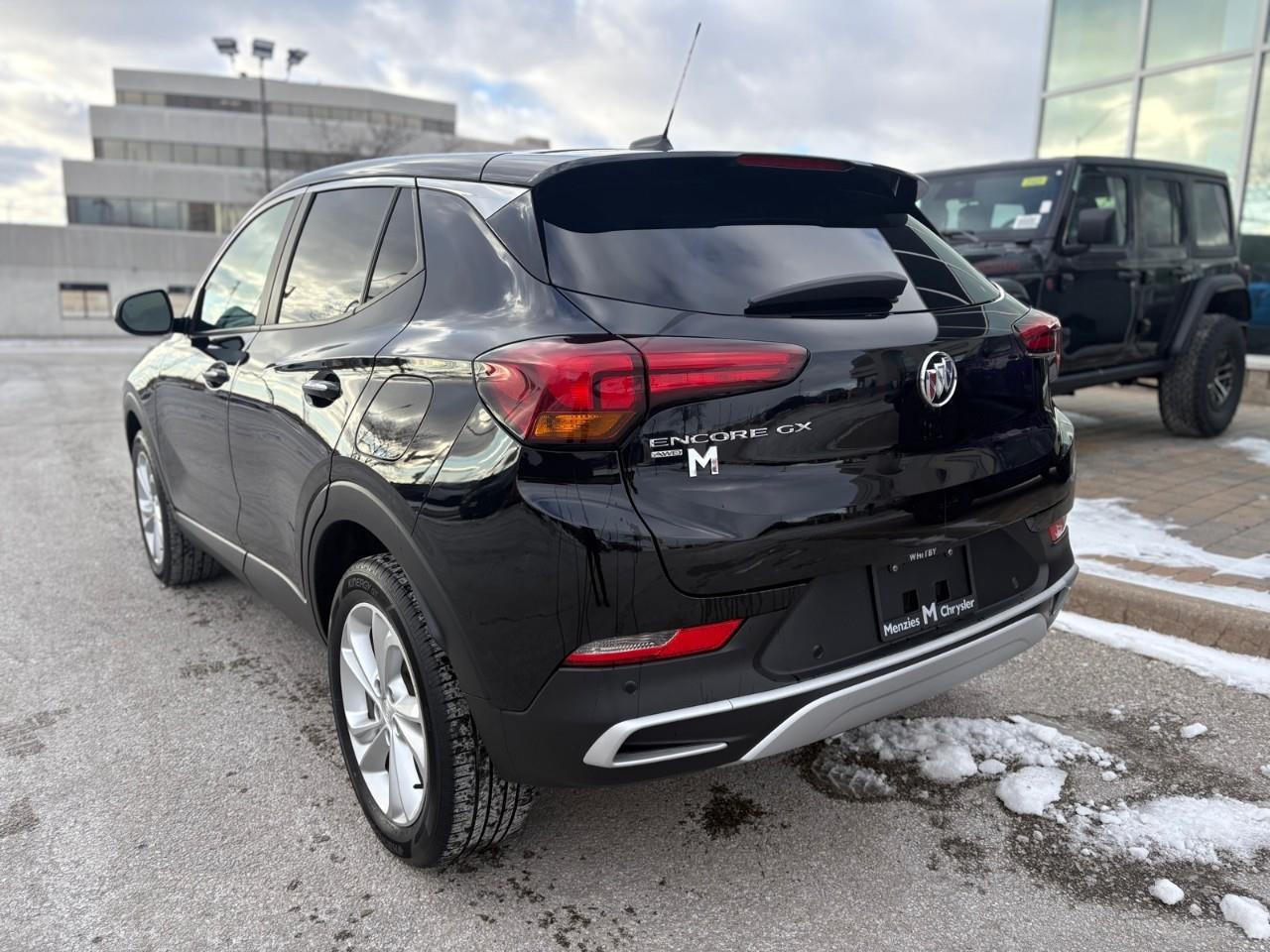 2020 Buick Encore GX Preferred All-Wheel Drive Photo2