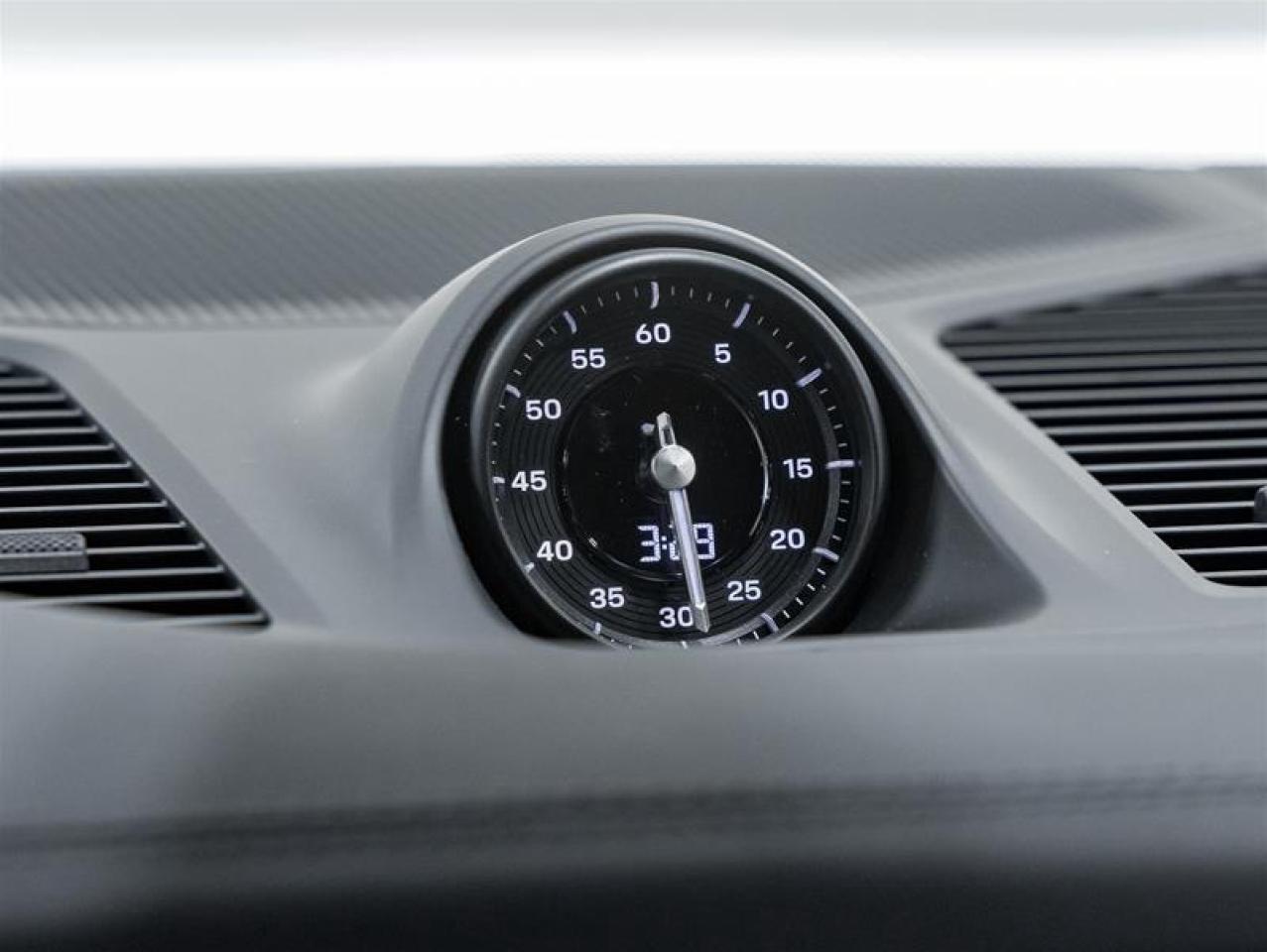 2026 Porsche Cayenne  Photo