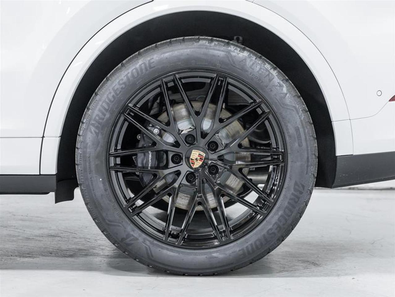 2026 Porsche Cayenne  Photo