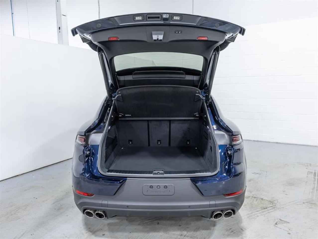 2026 Porsche Cayenne  Photo