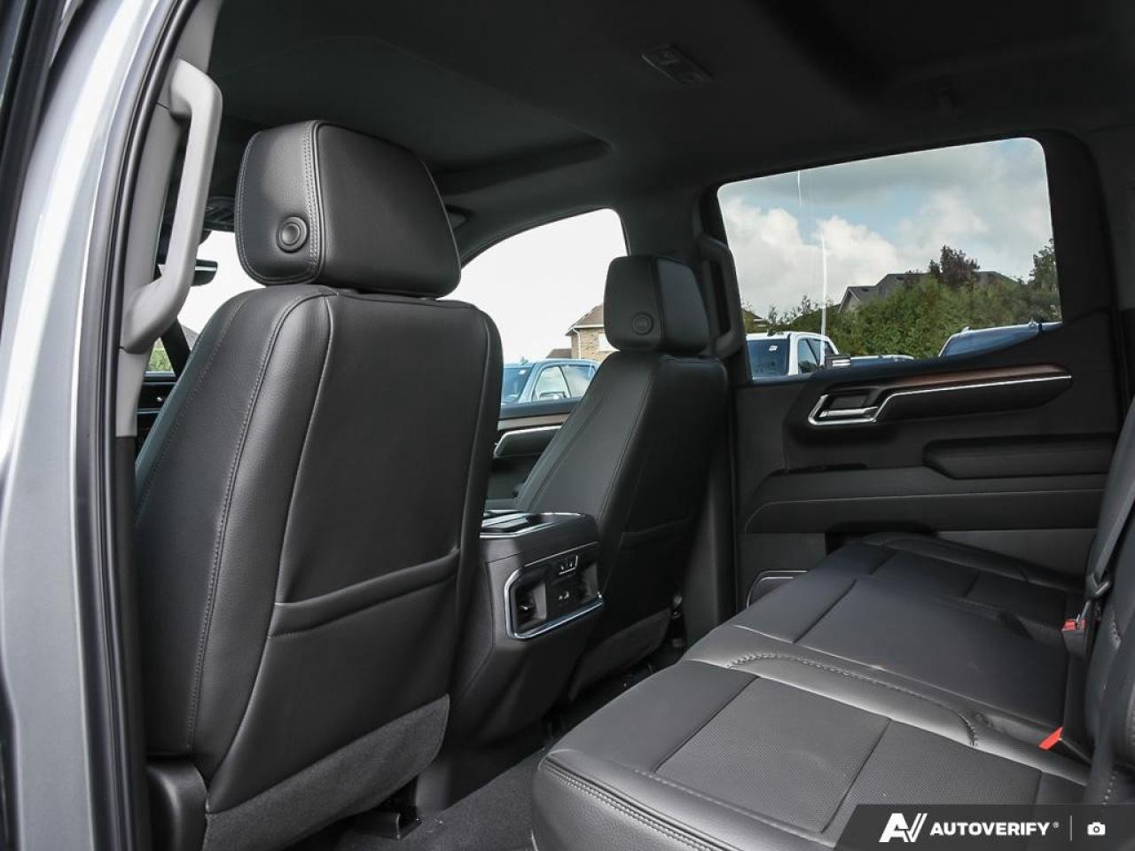 2026 GMC Sierra 1500 Crew Cab Short Box 4-Wheel Drive Denali Photo