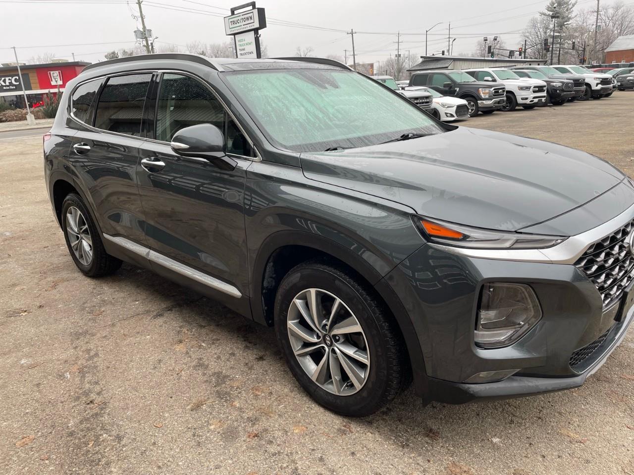 2019 Hyundai Santa Fe Luxury 2.0 (A8) 4dr All-Wheel Drive Photo3