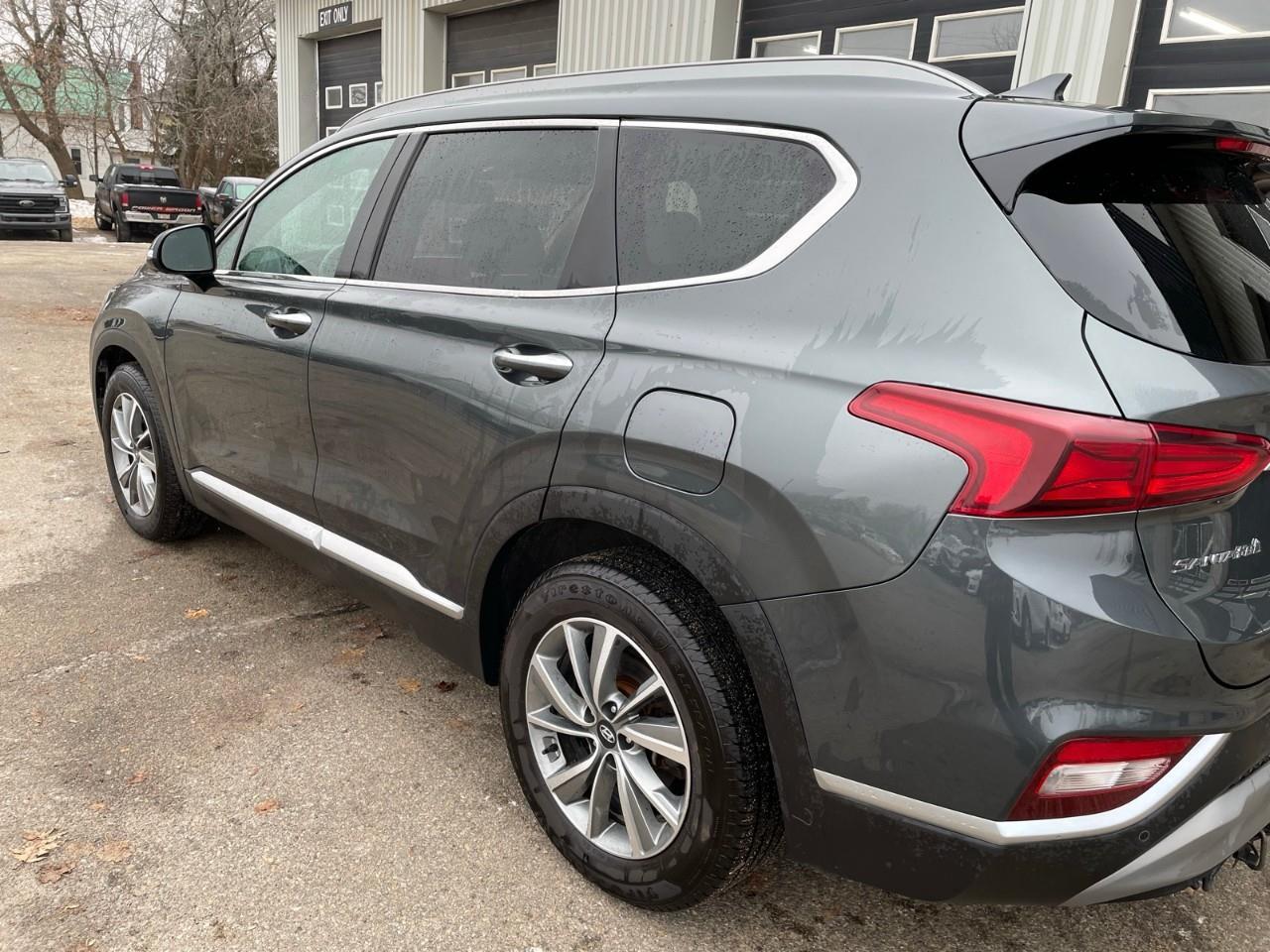 2019 Hyundai Santa Fe Luxury 2.0 (A8) 4dr All-Wheel Drive Photo