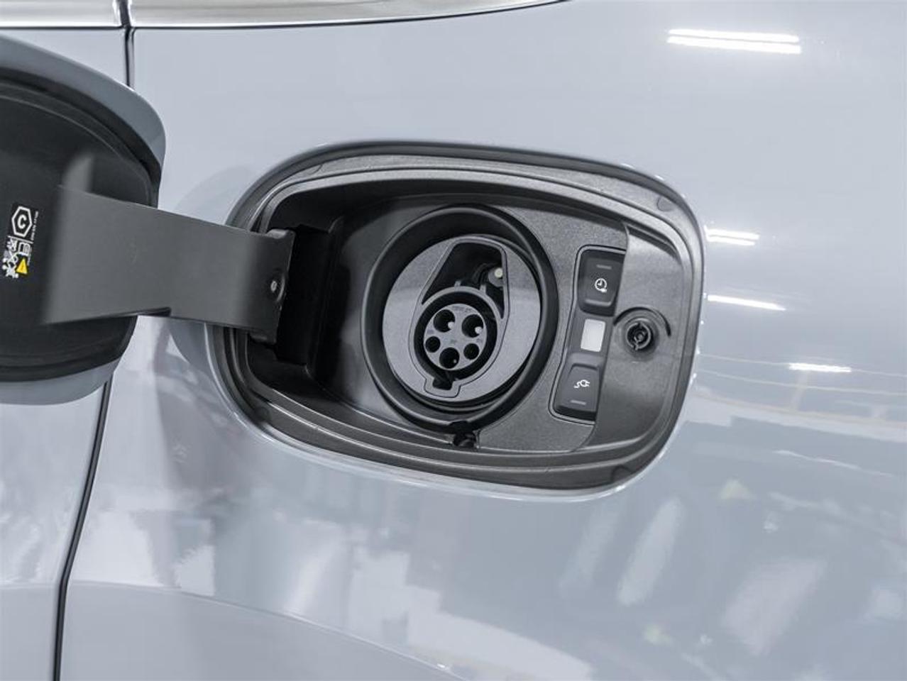 2026 Porsche Cayenne  Photo