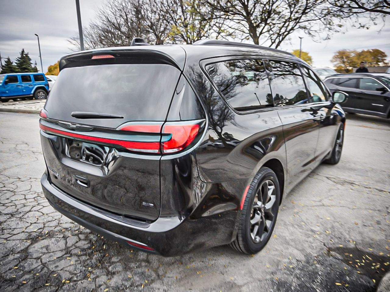 2023 Chrysler Pacifica  Photo
