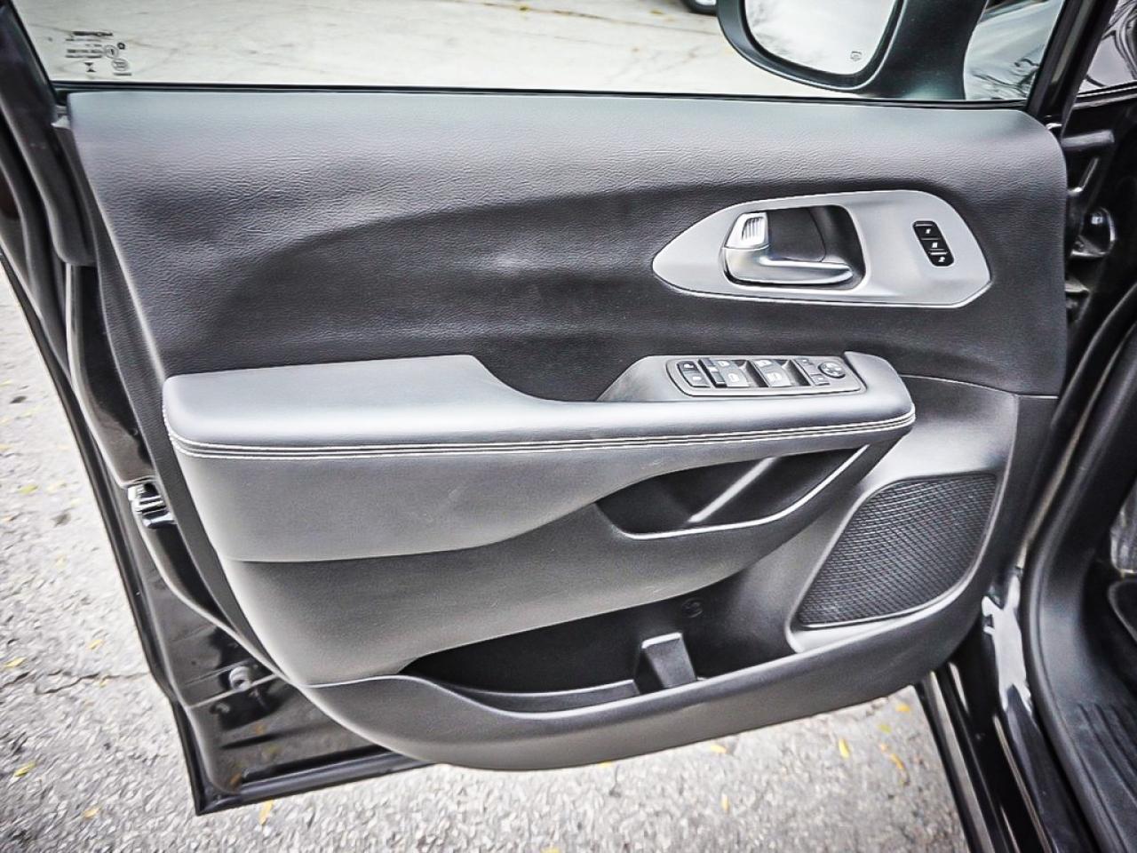 2023 Chrysler Pacifica  Photo