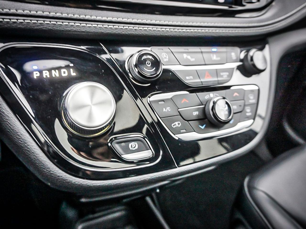 2023 Chrysler Pacifica  Photo