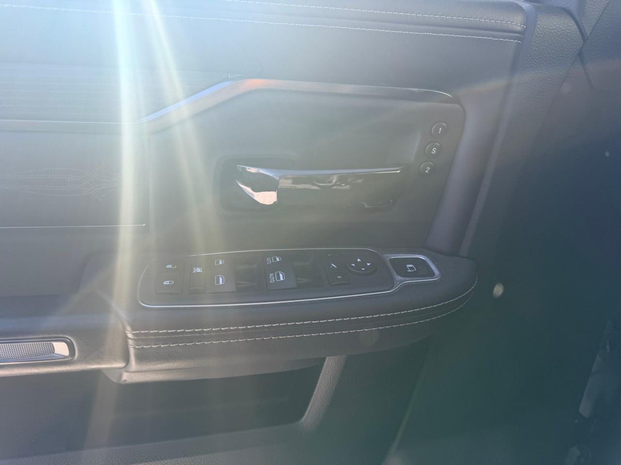 2022 RAM 2500 Limited 4x4 Crew Cab 6'4" Box Photo