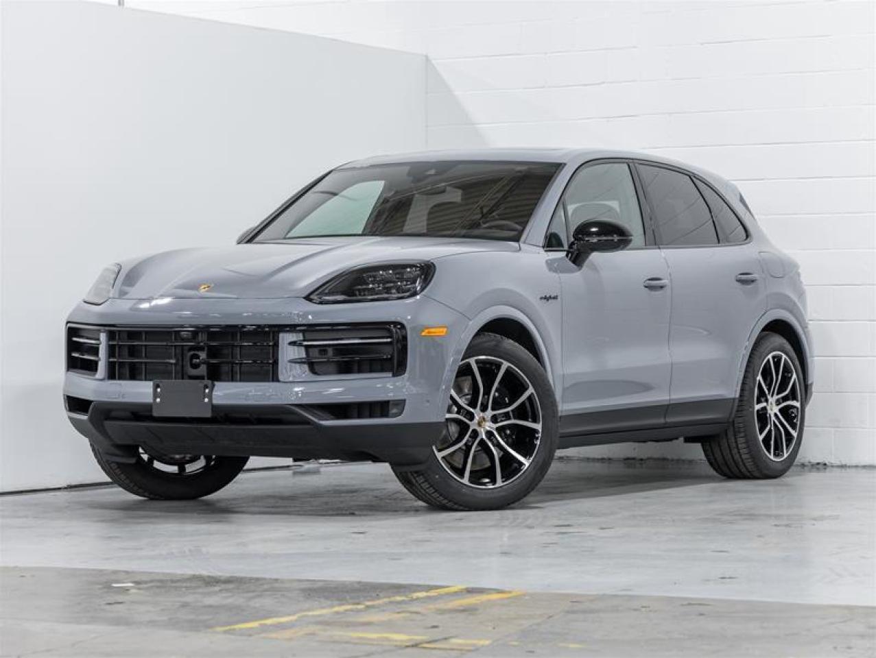 2026 Porsche Cayenne  Photo0