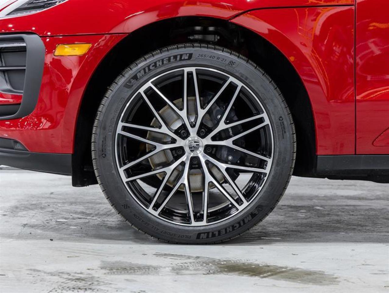 2026 Porsche Macan  Photo