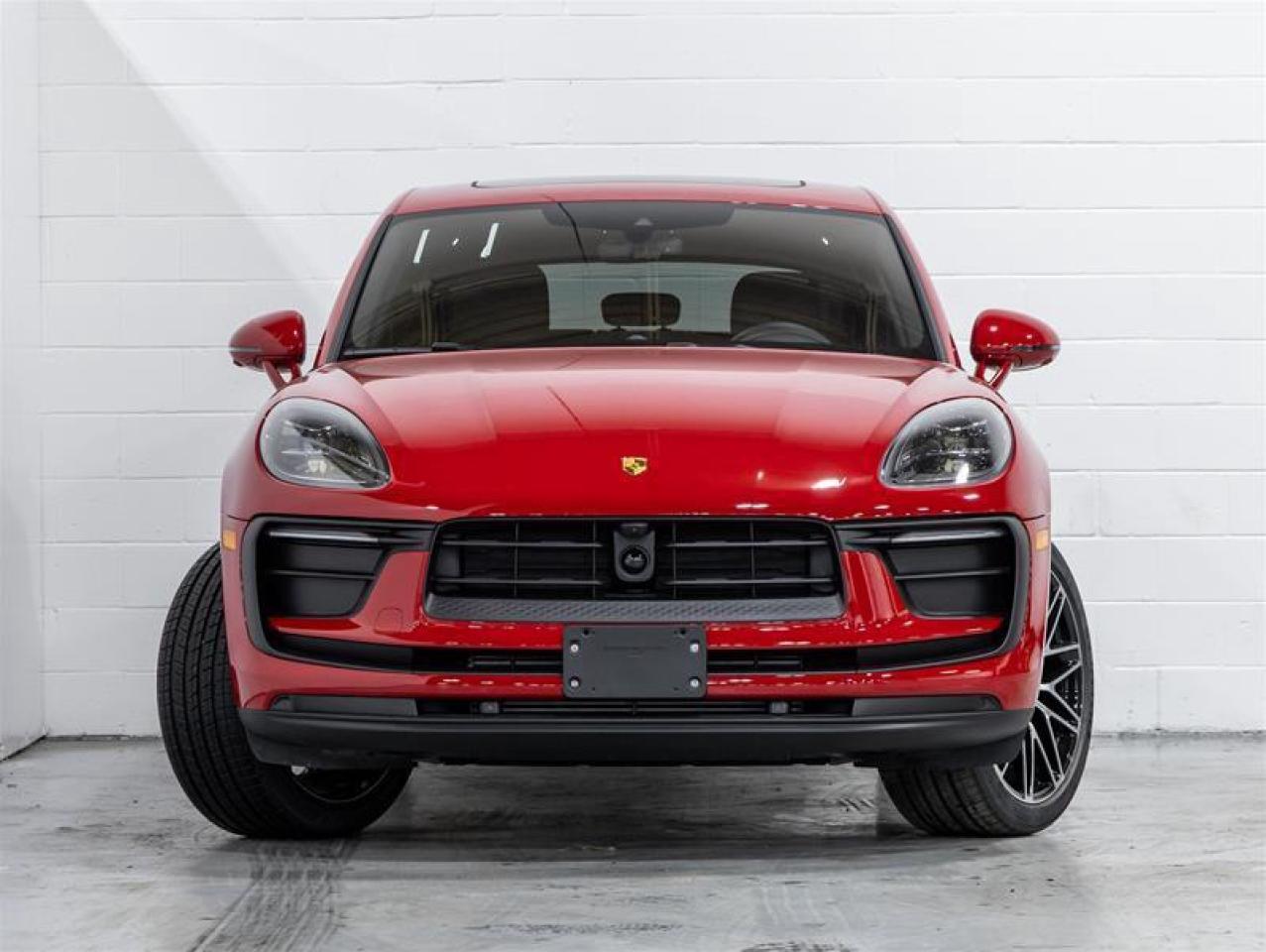 2026 Porsche Macan  Photo