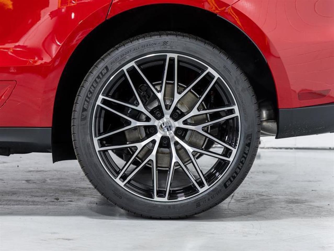 2026 Porsche Macan  Photo