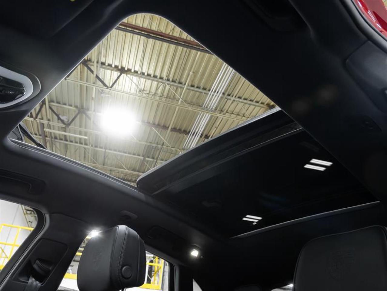 2026 Porsche Macan  Photo