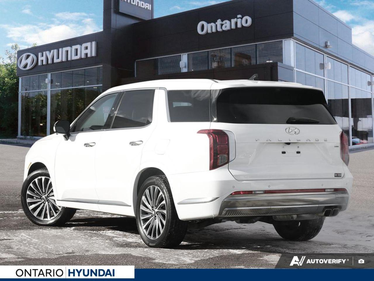 2025 Hyundai PALISADE Ultimate Calligraphy w/Beige Interior 4dr All-Wheel Drive Photo3