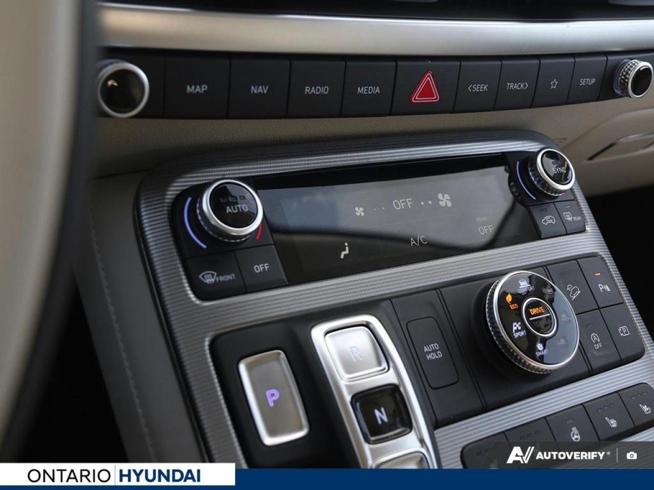 2025 Hyundai PALISADE Ultimate Calligraphy w/Beige Interior 4dr All-Wheel Drive Photo