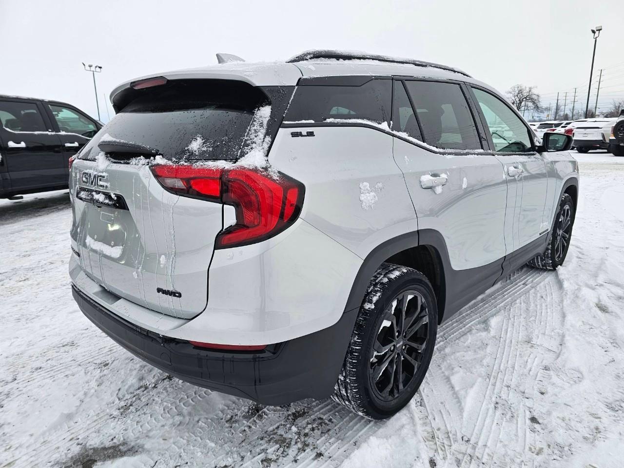 2021 GMC Terrain SLE All-wheel Drive Photo4