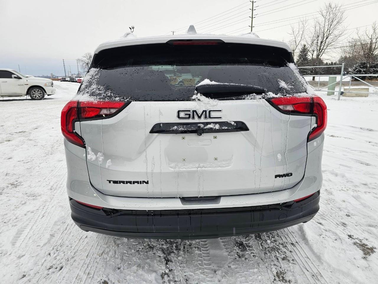 2021 GMC Terrain SLE All-wheel Drive Photo