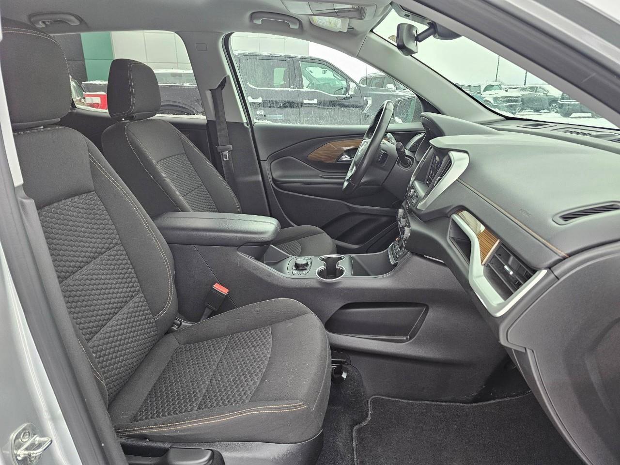 2021 GMC Terrain SLE All-wheel Drive Photo